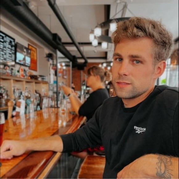 Meet your Posher, Alex - Picture 1 of 1